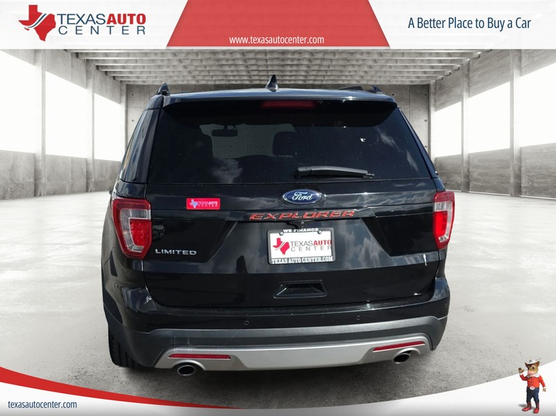Ford Explorer Vehicle Full-screen Gallery Image 6