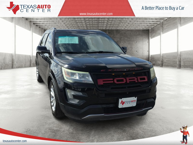 Ford Explorer Vehicle Full-screen Gallery Image 8