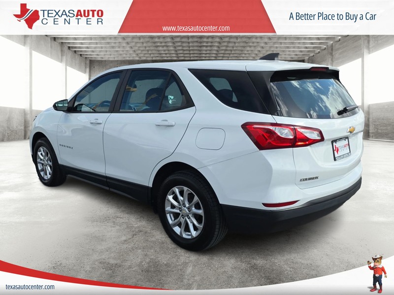 Chevrolet Equinox Vehicle Full-screen Gallery Image 8
