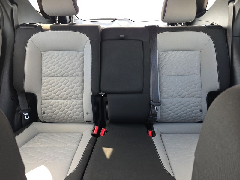 Chevrolet Equinox Vehicle Full-screen Gallery Image 13