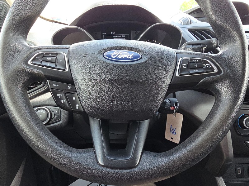 Ford Escape Vehicle Full-screen Gallery Image 14