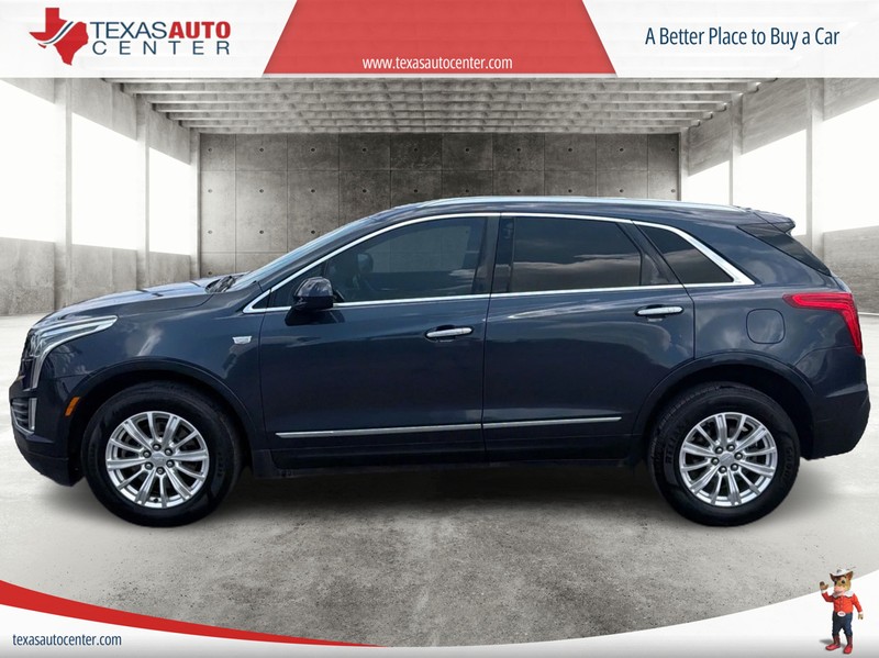 Cadillac XT5 Vehicle Full-screen Gallery Image 05