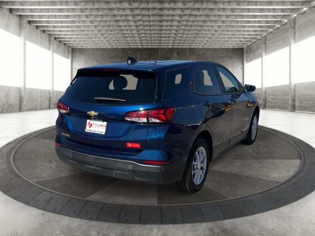 Chevrolet Equinox Vehicle Full-screen Gallery Image 07