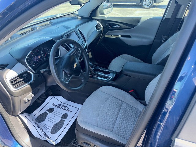 Chevrolet Equinox Vehicle Full-screen Gallery Image 09