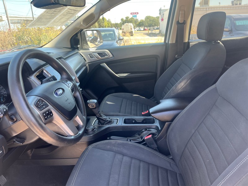 Ford Ranger Vehicle Full-screen Gallery Image 8
