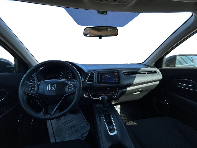 Honda HR-V Vehicle Full-screen Gallery Image 15