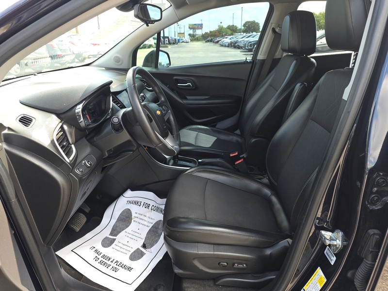 Chevrolet Trax Vehicle Full-screen Gallery Image 09