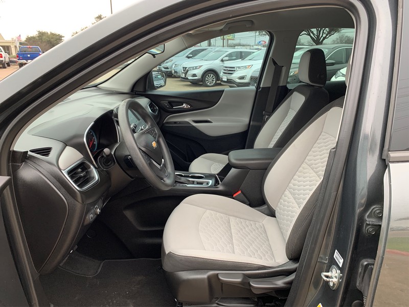 Chevrolet Equinox Vehicle Full-screen Gallery Image 06