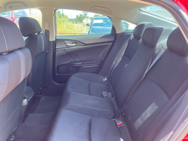Honda Civic Sedan Vehicle Full-screen Gallery Image 10