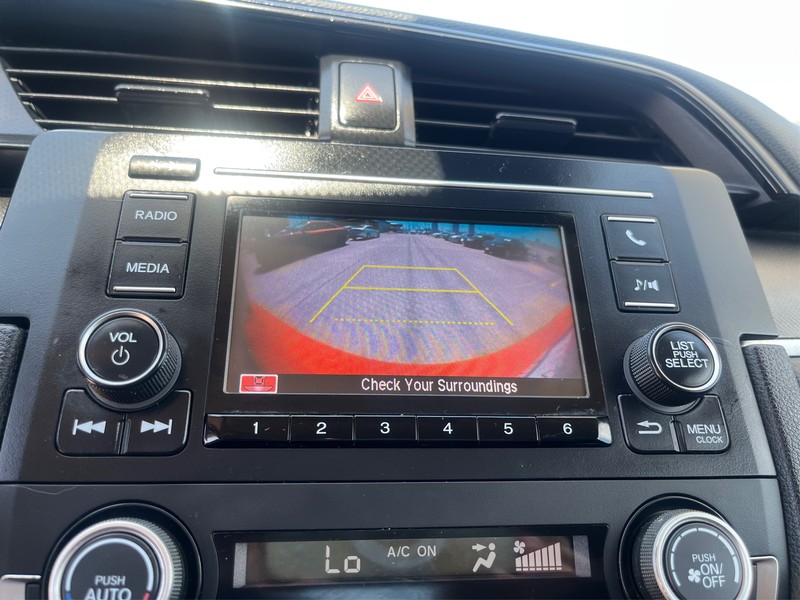 Honda Civic Sedan Vehicle Full-screen Gallery Image 17
