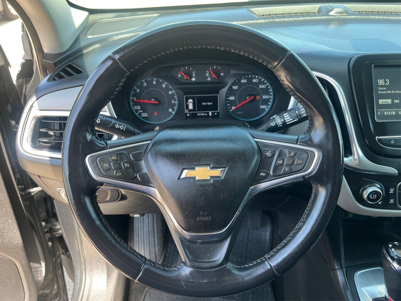 Chevrolet Equinox Vehicle Full-screen Gallery Image 14