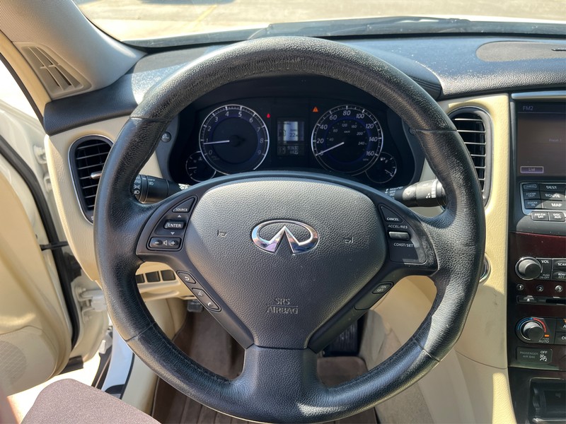 INFINITI QX50 Vehicle Full-screen Gallery Image 14
