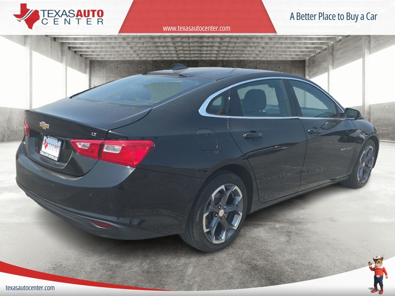 Chevrolet Malibu Vehicle Full-screen Gallery Image 7