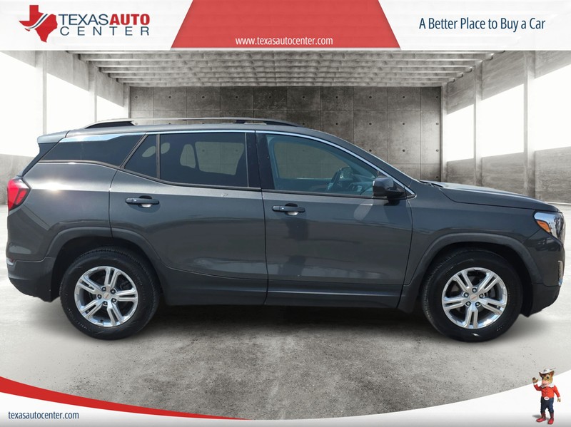 GMC Terrain Vehicle Full-screen Gallery Image 04