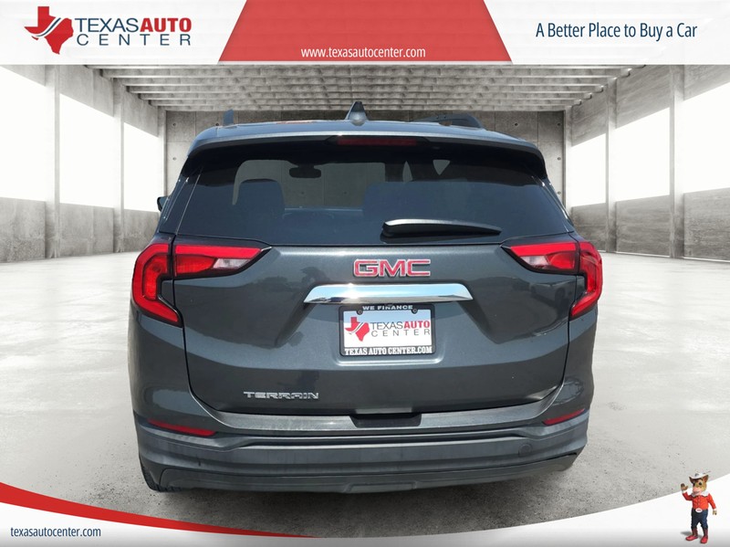 GMC Terrain Vehicle Full-screen Gallery Image 06