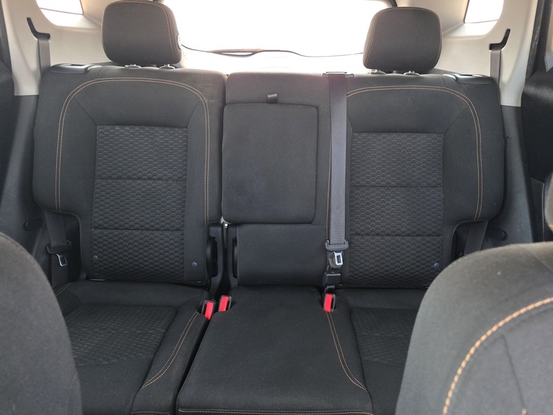 GMC Terrain Vehicle Full-screen Gallery Image 13