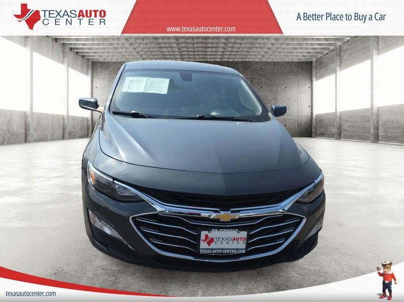 Chevrolet Malibu Vehicle Full-screen Gallery Image 03