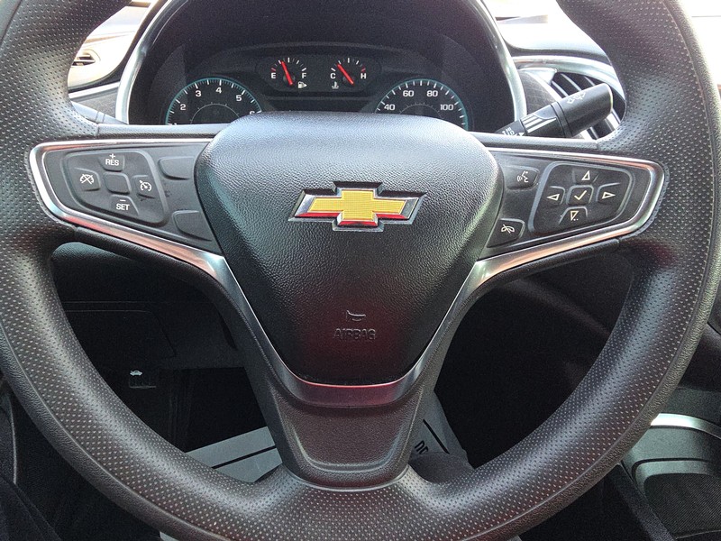 Chevrolet Malibu Vehicle Full-screen Gallery Image 13