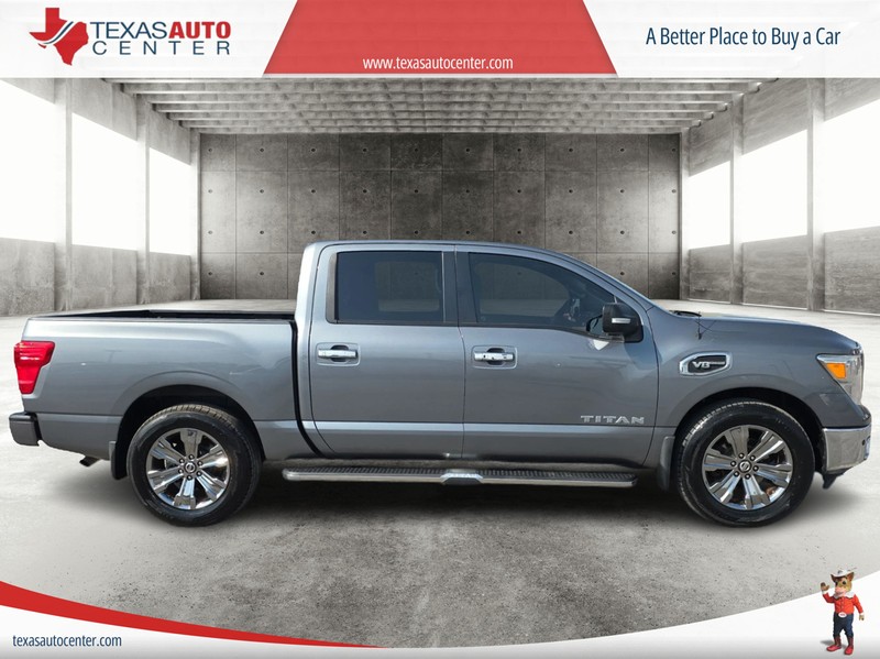 Nissan TITAN Vehicle Full-screen Gallery Image 04