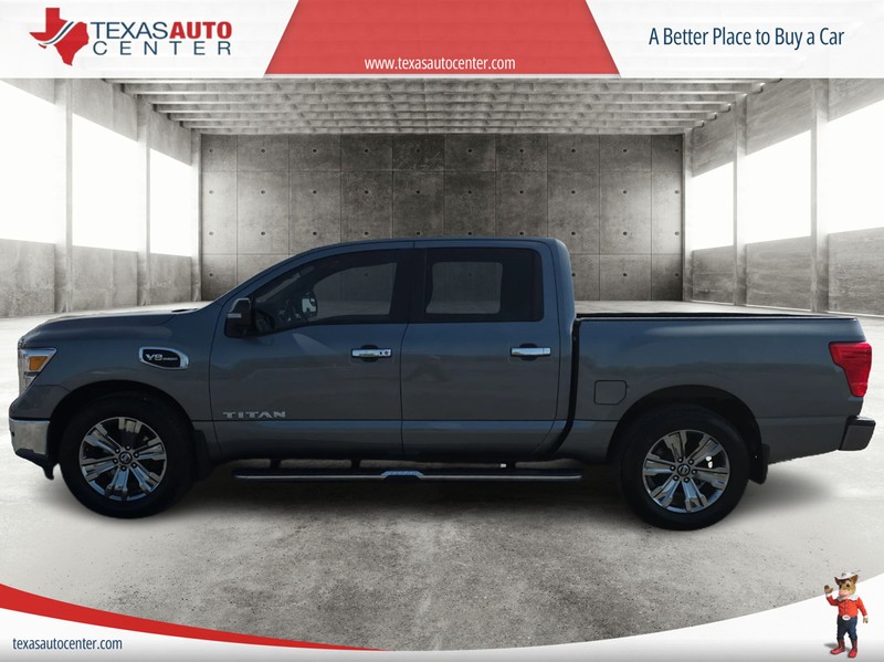 Nissan TITAN Vehicle Full-screen Gallery Image 05
