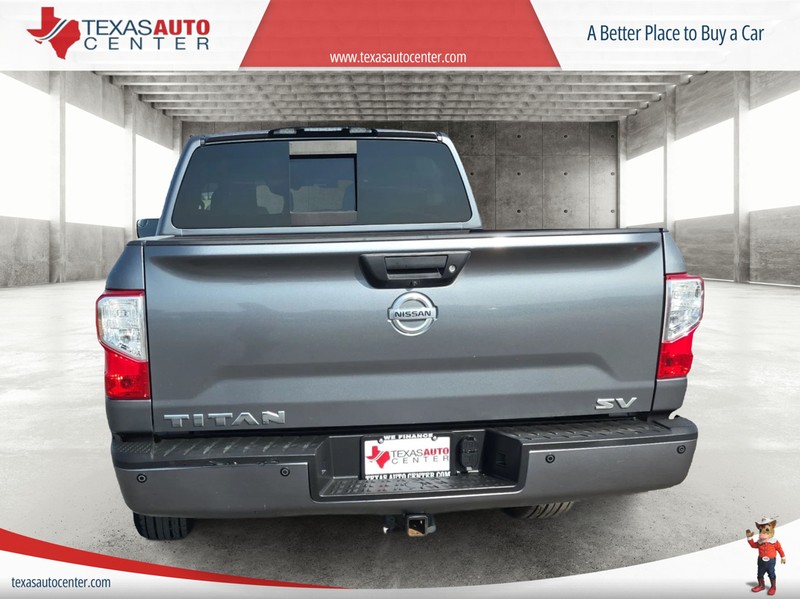Nissan TITAN Vehicle Full-screen Gallery Image 06