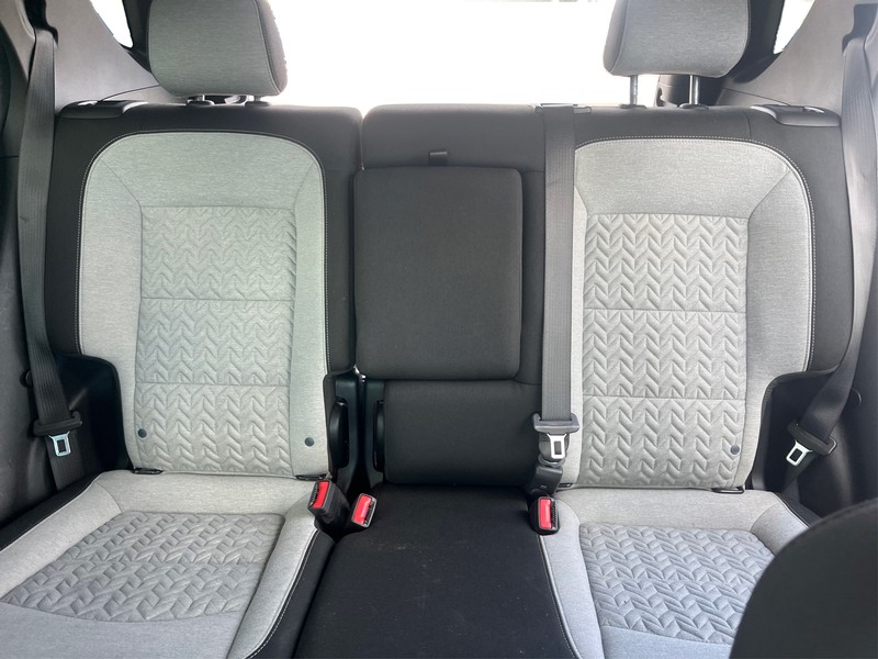 Chevrolet Equinox Vehicle Full-screen Gallery Image 13
