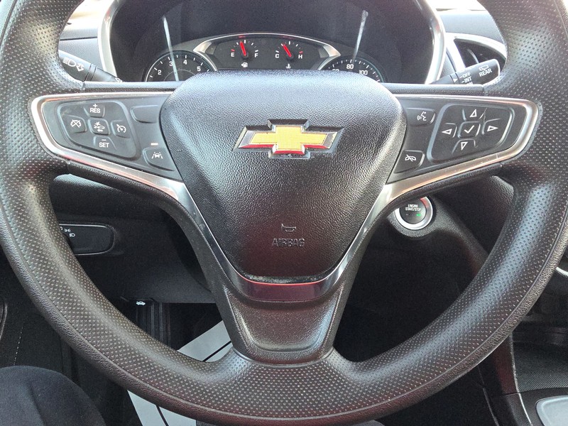 Chevrolet Equinox Vehicle Full-screen Gallery Image 14