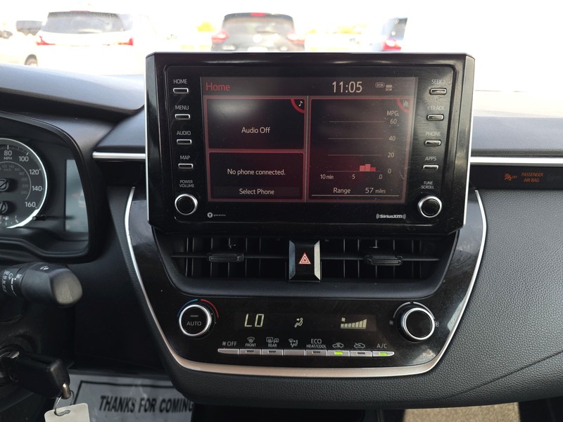 Toyota Corolla Vehicle Full-screen Gallery Image 11