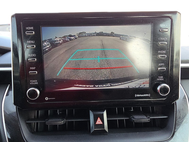 Toyota Corolla Vehicle Full-screen Gallery Image 16
