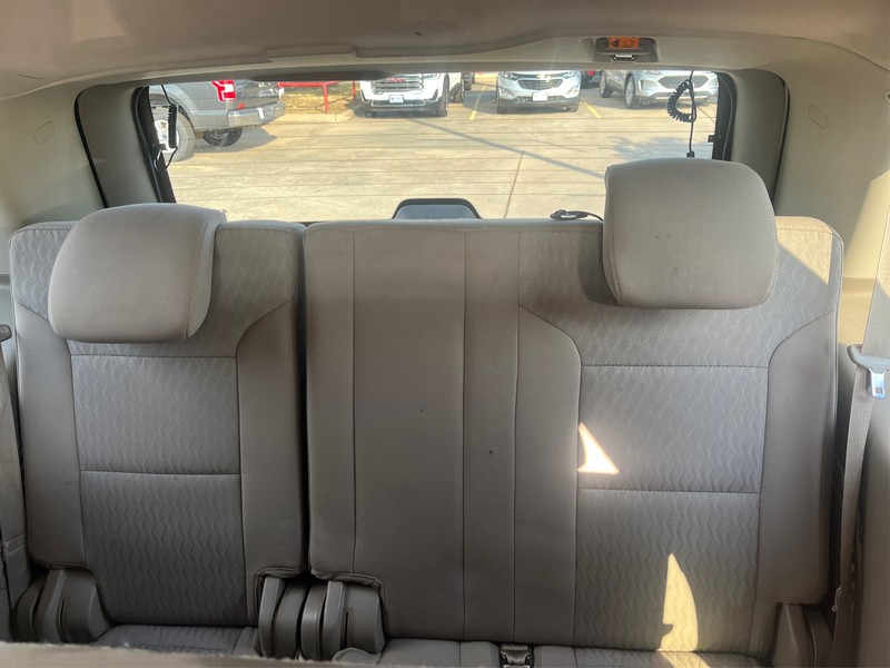 Chevrolet Tahoe Vehicle Full-screen Gallery Image 18