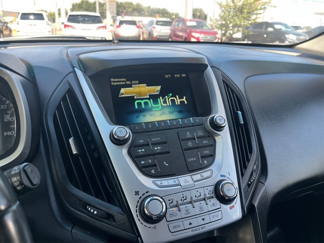Chevrolet Equinox Vehicle Full-screen Gallery Image 16