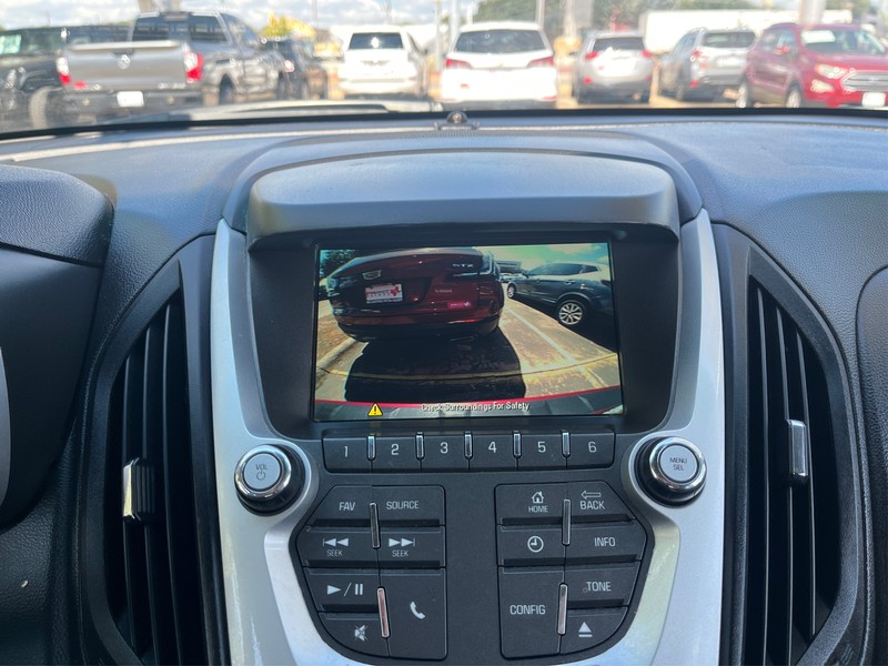 Chevrolet Equinox Vehicle Full-screen Gallery Image 17