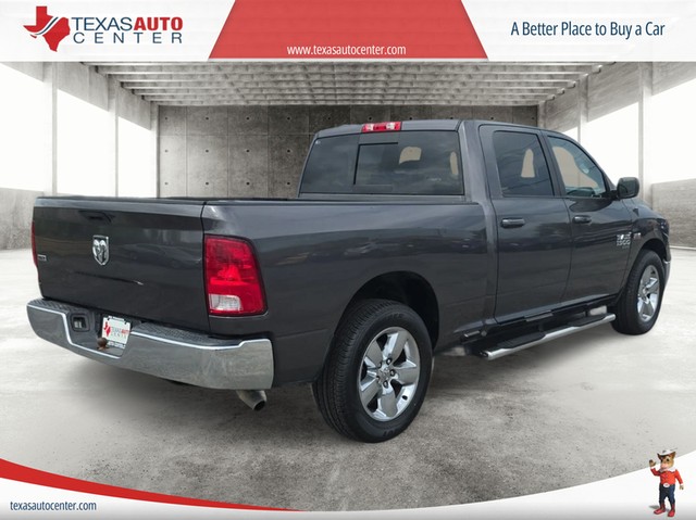 Ram 1500 Classic Vehicle Full-screen Gallery Image 07