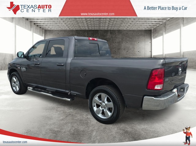 Ram 1500 Classic Vehicle Full-screen Gallery Image 08