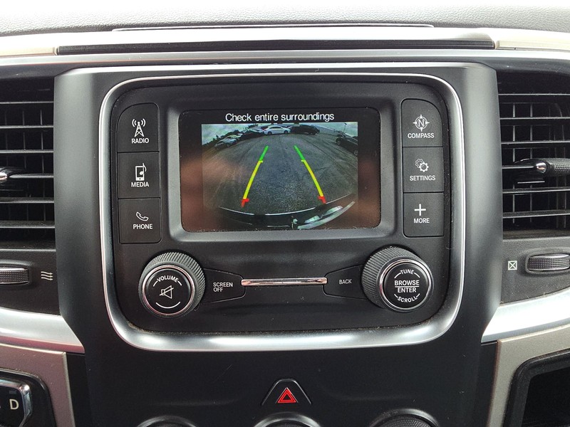 Ram 1500 Classic Vehicle Full-screen Gallery Image 16