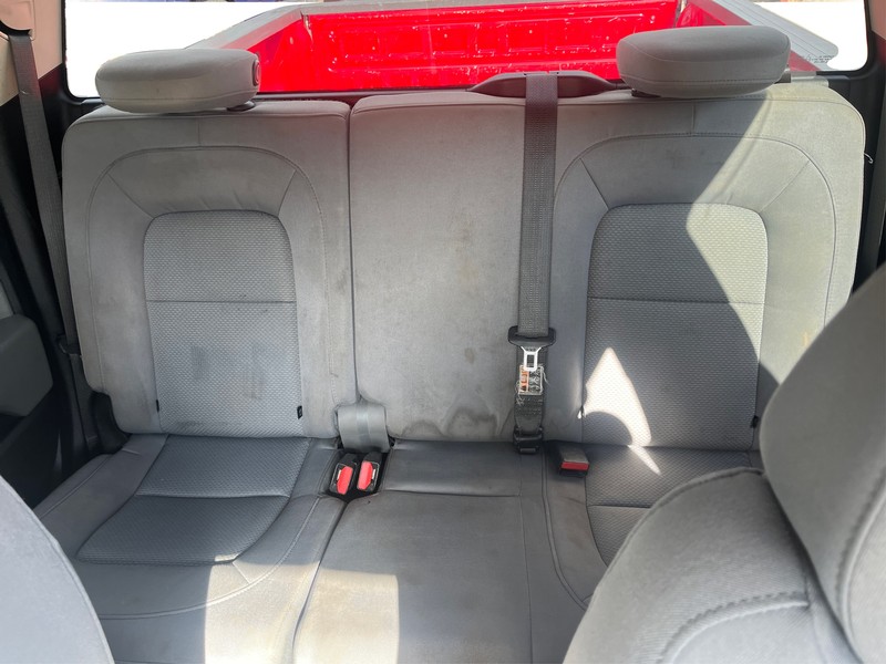 Chevrolet Colorado Vehicle Full-screen Gallery Image 13