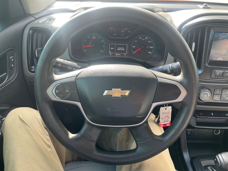 Chevrolet Colorado Vehicle Full-screen Gallery Image 14