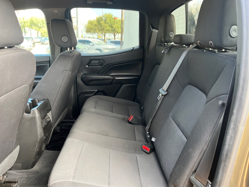 Chevrolet Colorado Vehicle Full-screen Gallery Image 9