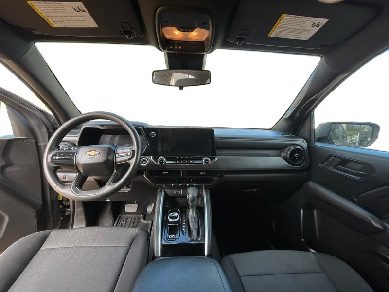 Chevrolet Colorado Vehicle Full-screen Gallery Image 14