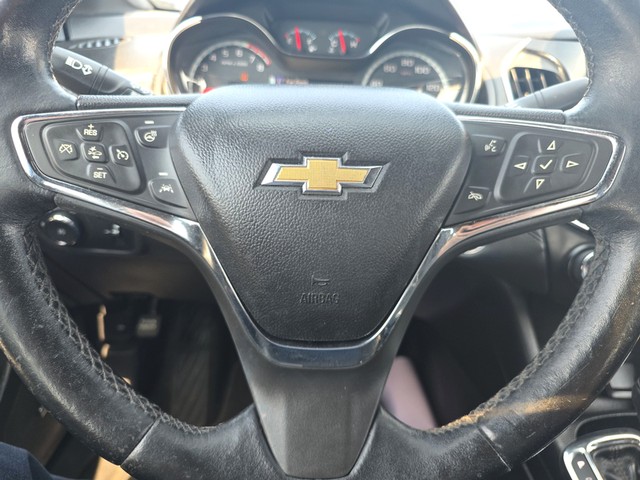Chevrolet Cruze Vehicle Full-screen Gallery Image 13