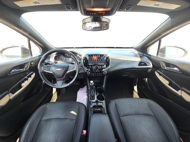 Chevrolet Cruze Vehicle Full-screen Gallery Image 14