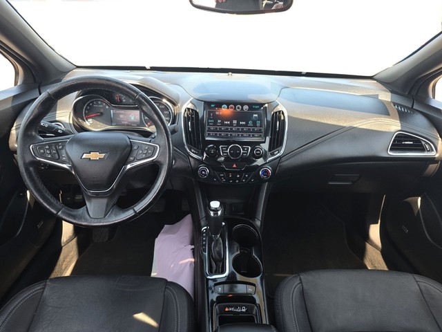 Chevrolet Cruze Vehicle Full-screen Gallery Image 15
