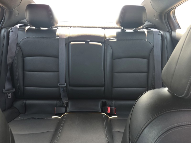 Chevrolet Cruze Vehicle Full-screen Gallery Image 12
