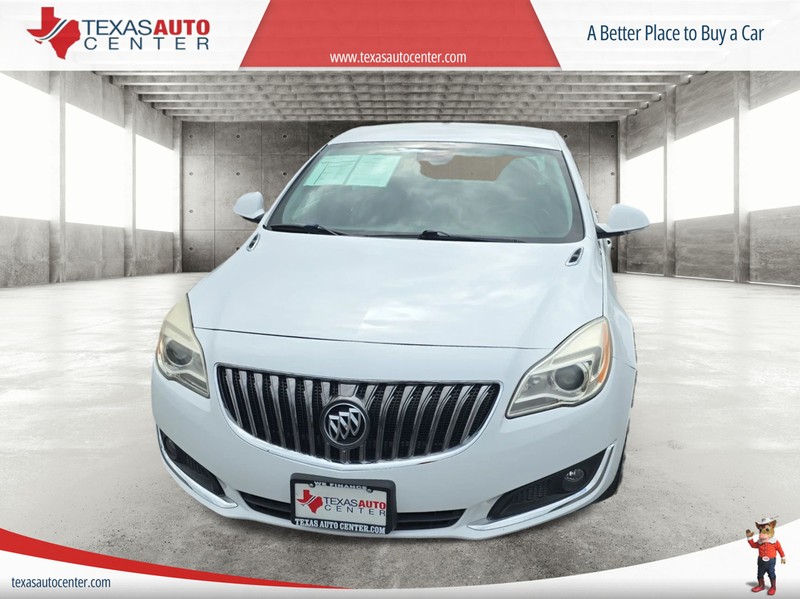 Buick Regal Vehicle Full-screen Gallery Image 3