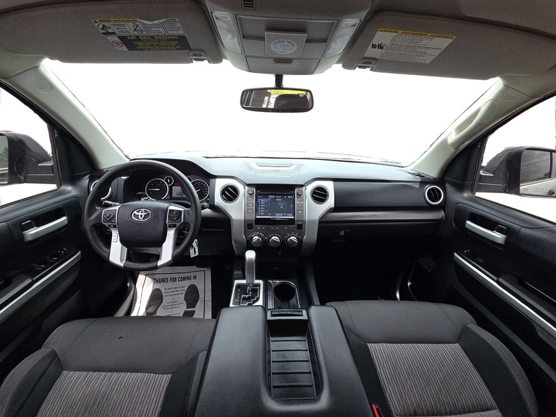 Toyota Tundra 2WD Vehicle Full-screen Gallery Image 14