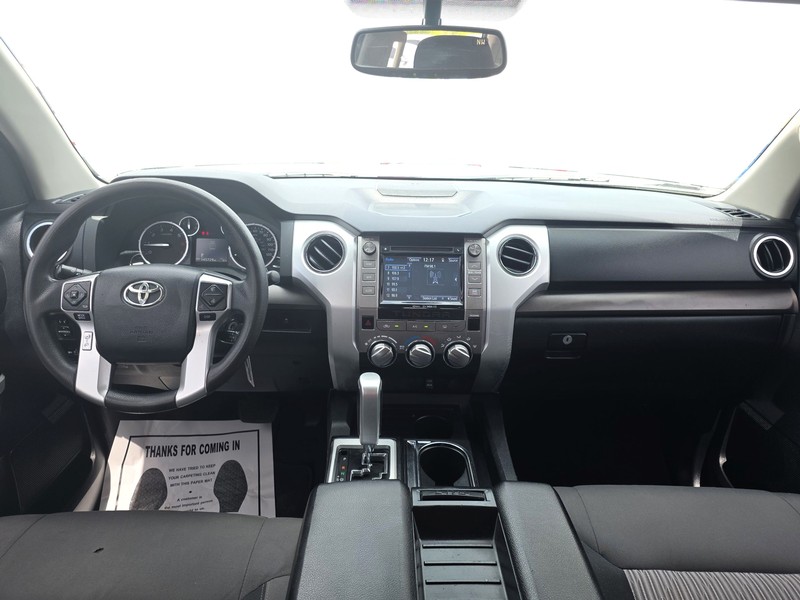 Toyota Tundra 2WD Vehicle Full-screen Gallery Image 15