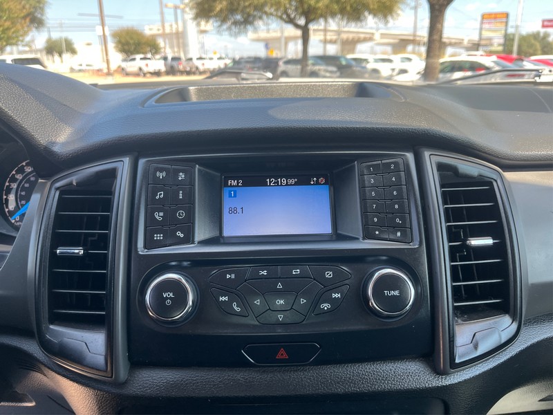 Ford Ranger Vehicle Full-screen Gallery Image 12