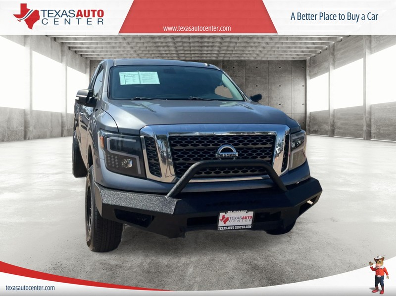 Nissan Titan Vehicle Full-screen Gallery Image 01