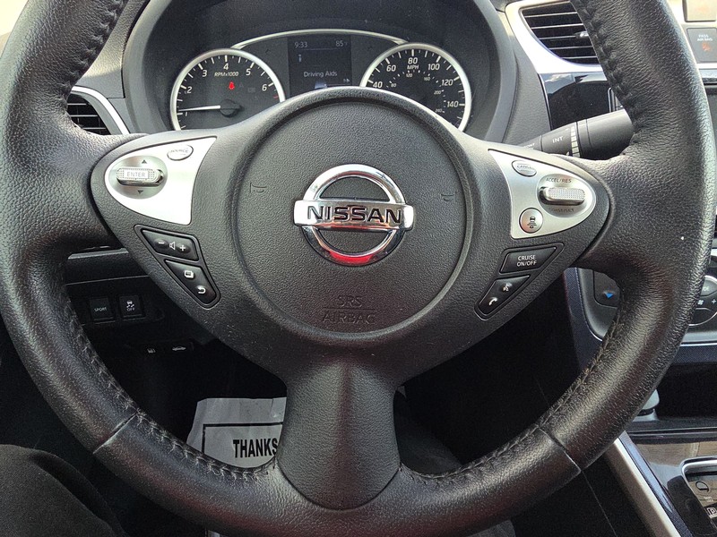 Nissan Sentra Vehicle Full-screen Gallery Image 13