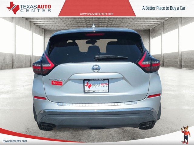 Nissan Murano Vehicle Full-screen Gallery Image 06